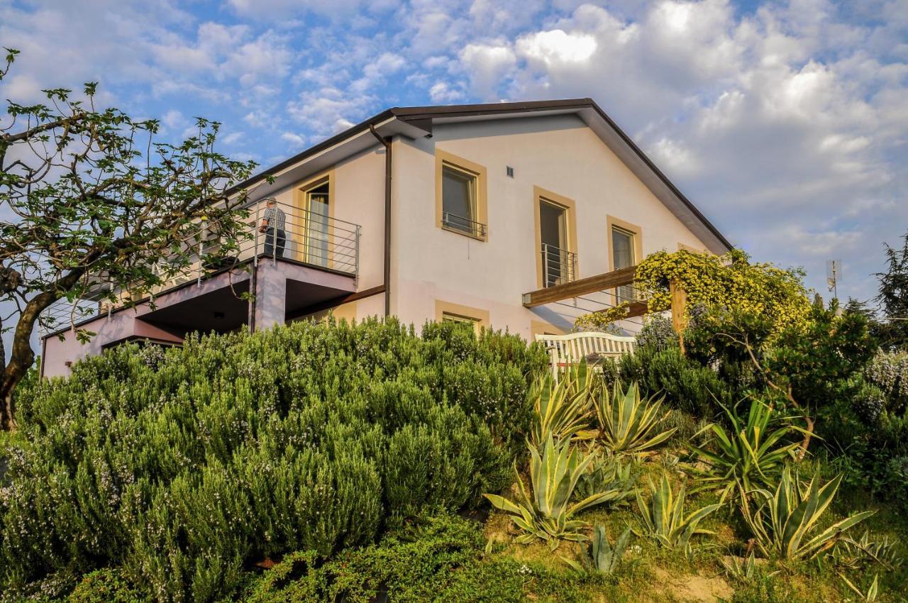 Casa Lucesole Guest House Fontanile Exterior foto